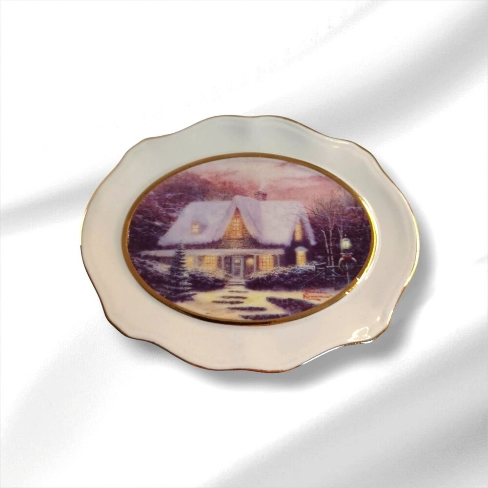 Thomas Kinkade Painter of Light Christmas Eve Christmas Cottage w/Easel in box